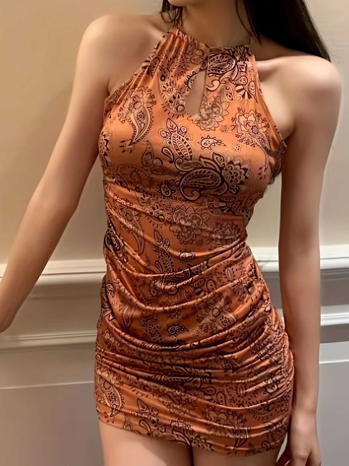 Sexy Backless Floral Print Bodycon Dress - Cinched Waist, Hollow Front, Knee-Length, Vintage-Inspired Stretchy Fabric for Women, Perfect for Spring & Summer, Spring Fashion Wear | Kneelength Dress | Cinched waist skirt